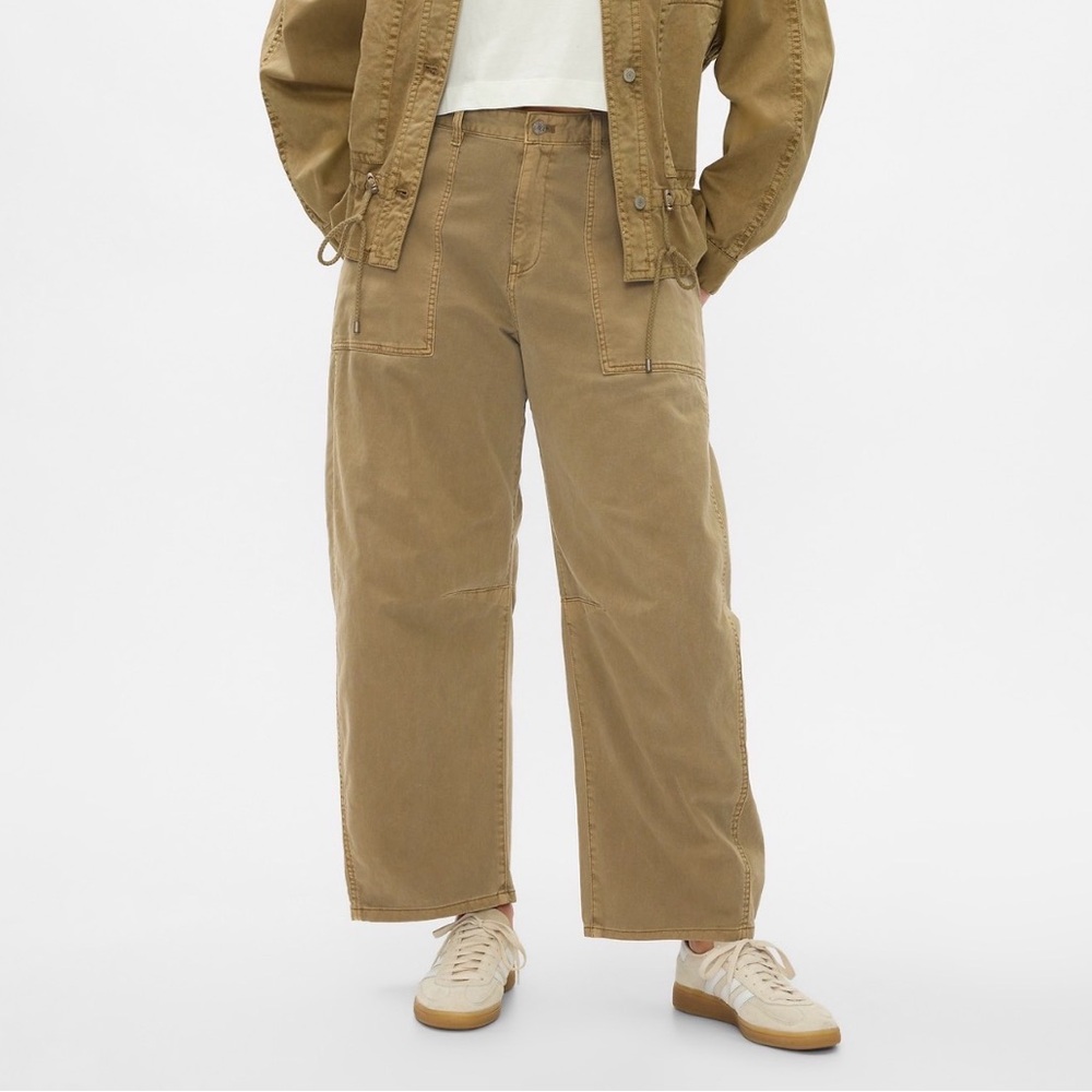 Gap Mid Rise Twill Barrel Jeans